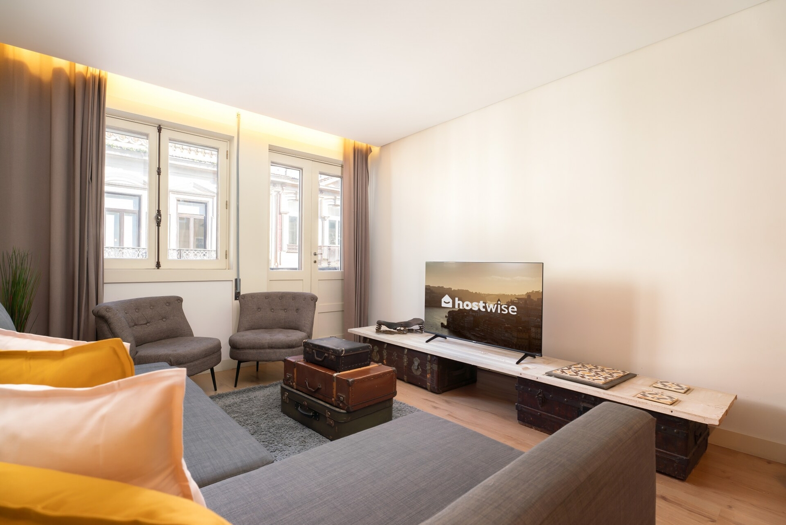 Colorful Bright Flats w/ Balcony by HostWise 12 Host Wise Booking