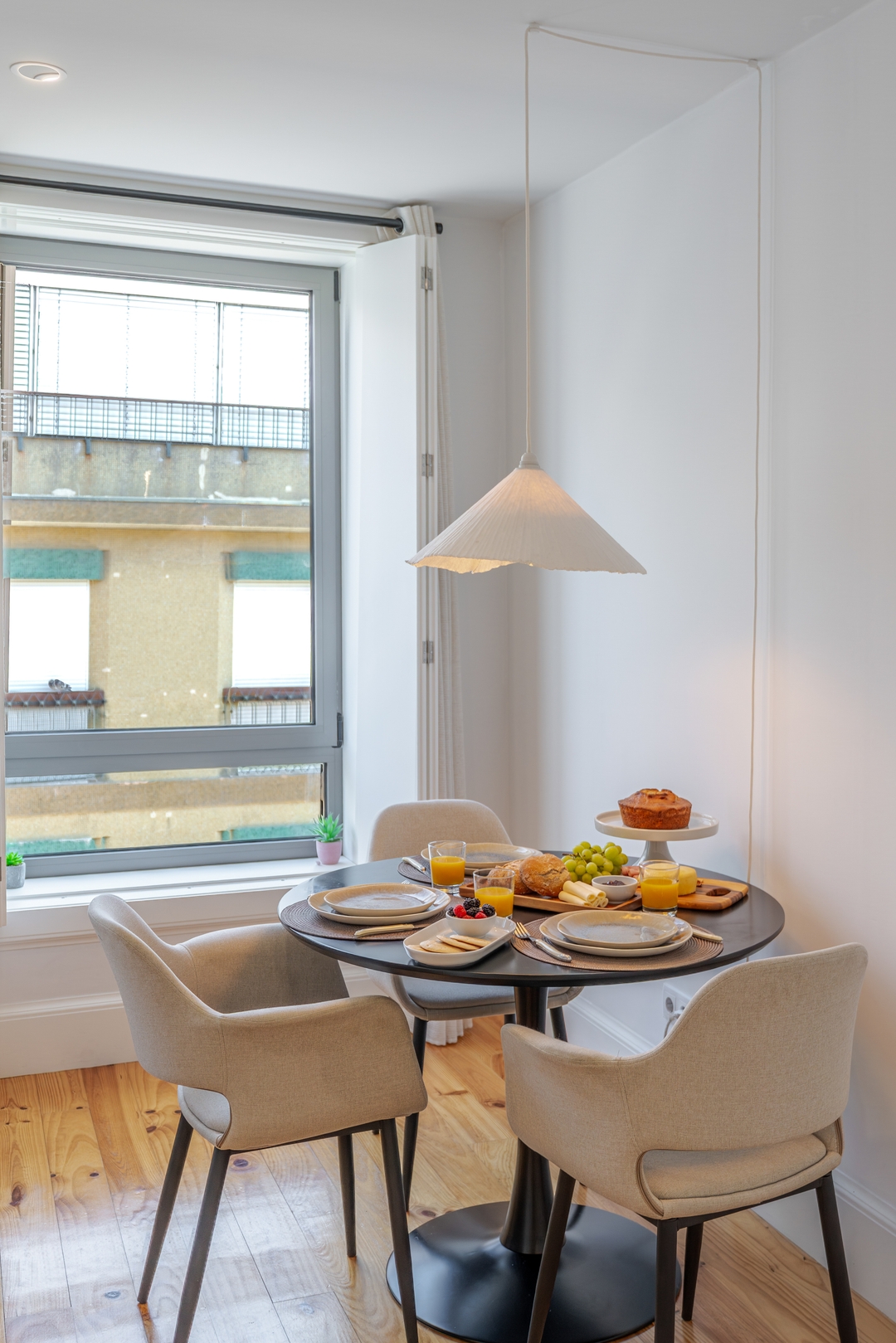 Colorful & Elegant Apartment by HostWise 23 Host Wise Booking