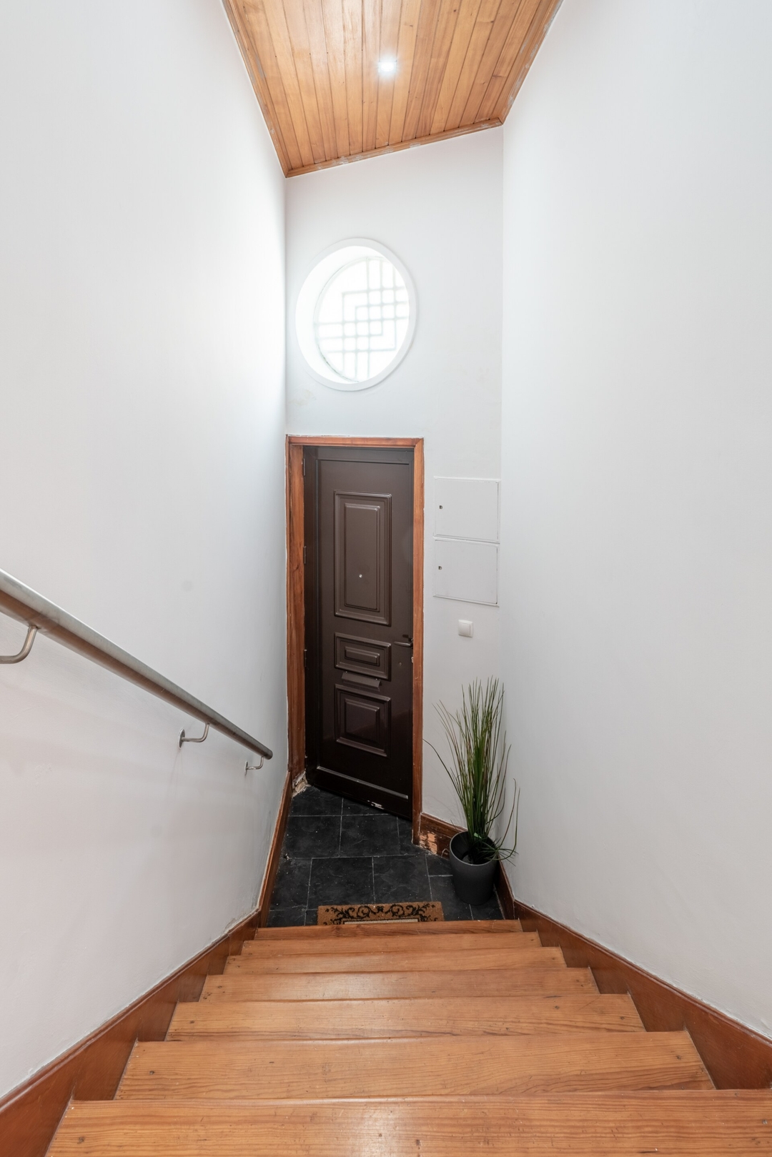Host Wise - Charming Spacious Duplex House 42 Host Wise Booking