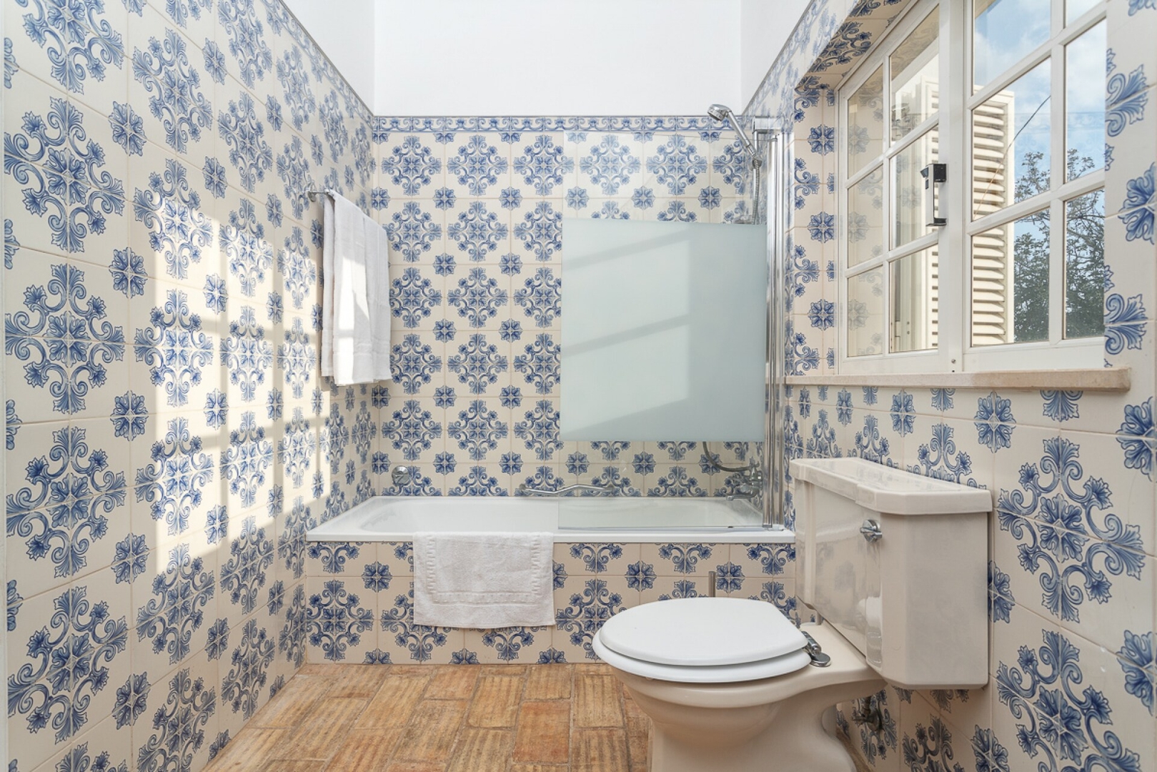 HostWise - Quiet Spacious Villa | Swimming Pool 35 Host Wise Booking