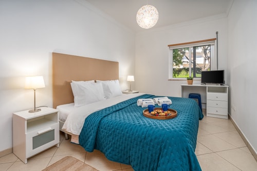 HostWise - Bright & Comfortable Flat Host Wise Booking