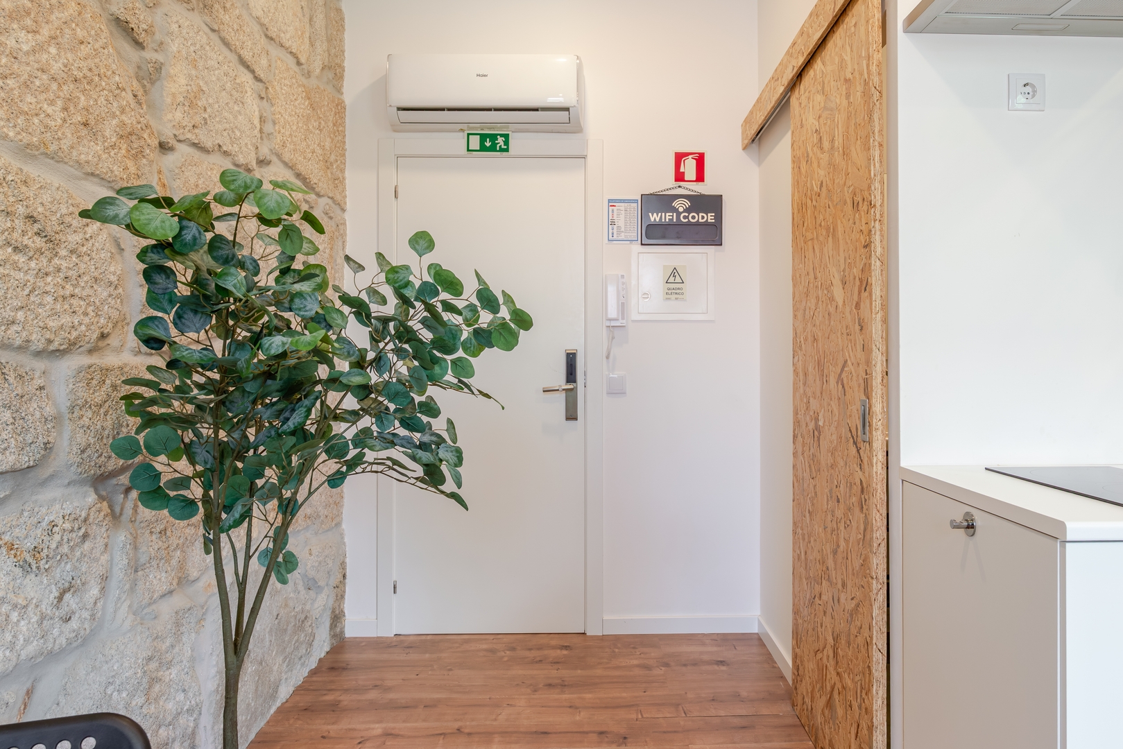 Stylish & Cozy Flat by HostWise 16 Host Wise Booking