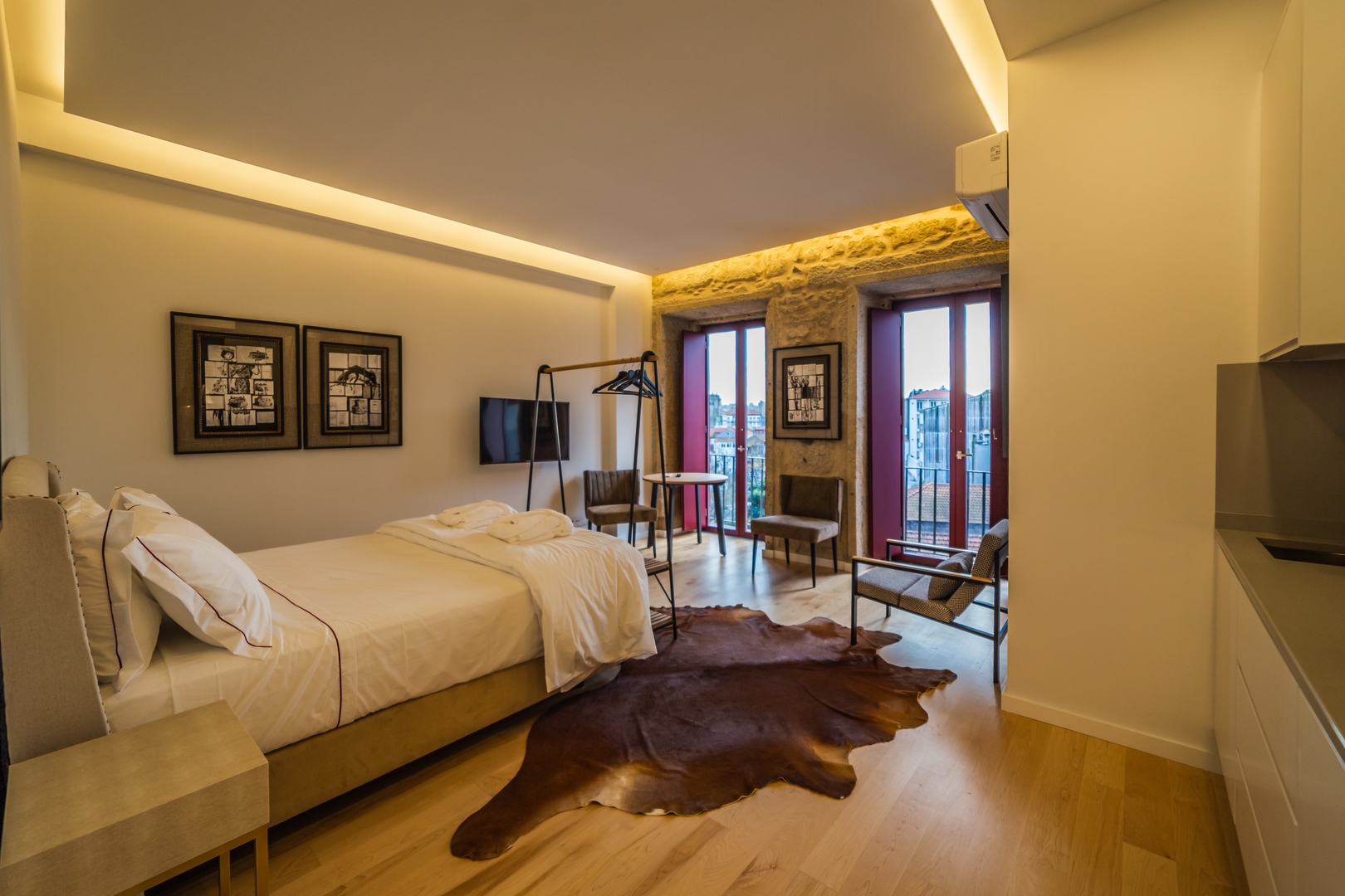 Central Apartments Stay Near Clérigos by HostWise 82 Host Wise Booking