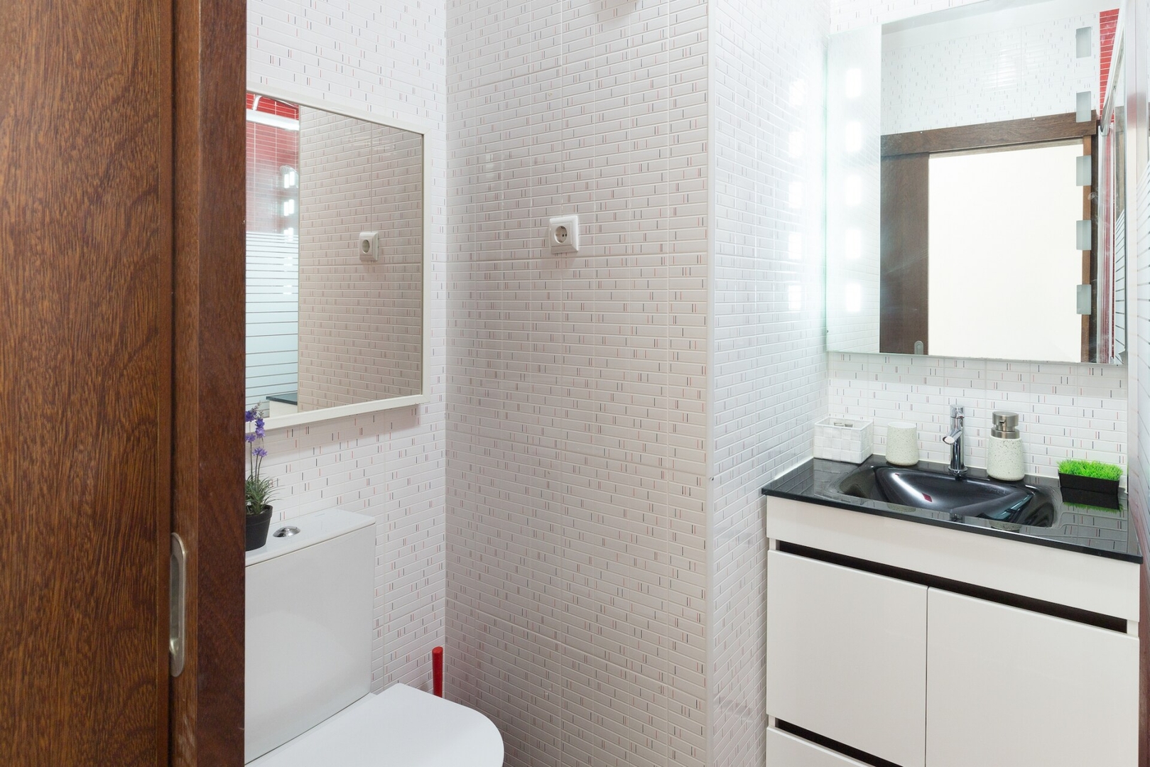 HostWise - Spacious Central Flat w/ Netflix 33 Host Wise Booking