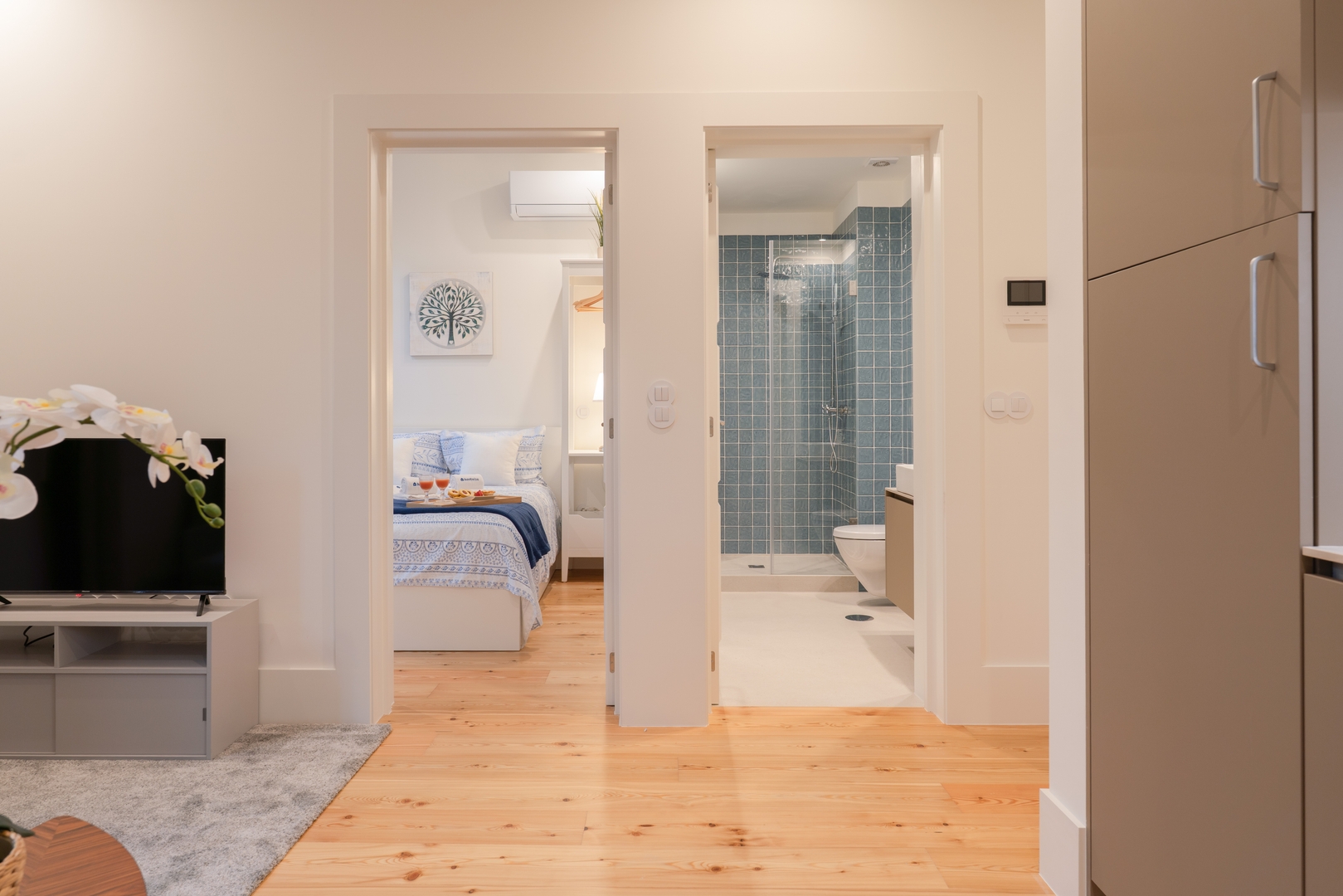 Modern & Cozy Flat by HostWise 14 Host Wise Booking