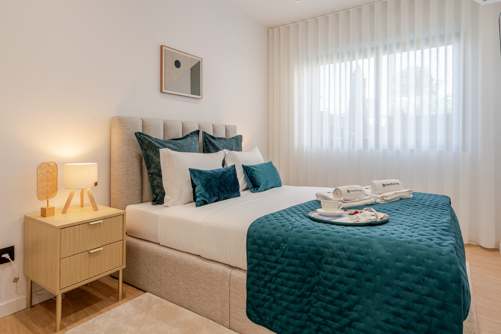 Urban Terrace & Stylish Living Spaces by HostWise 4 Host Wise Booking