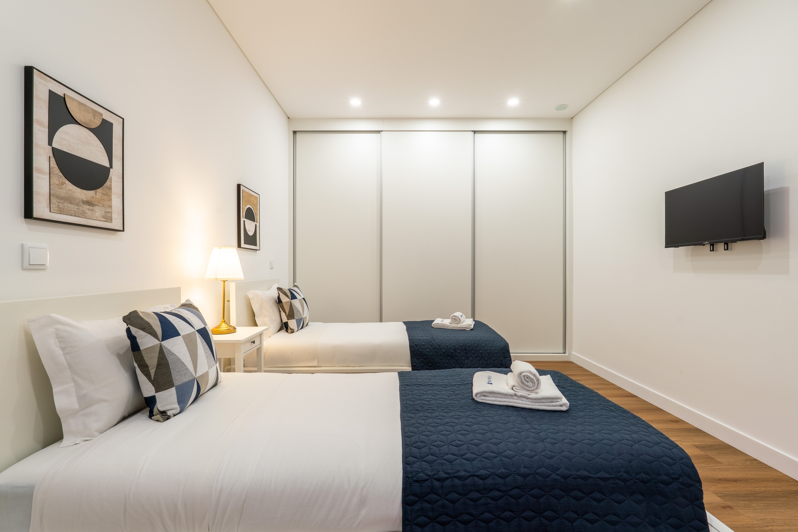 Open-Plan Apartment in Downtown Porto by HostWise 21 Host Wise Booking