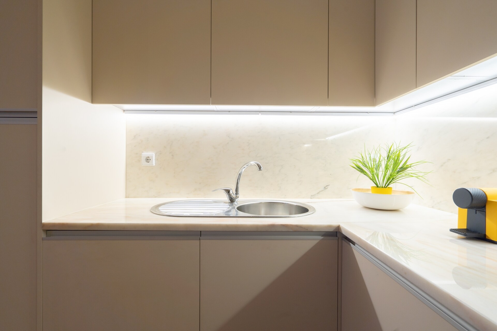 Colorful Bright Flats w/ Balcony by HostWise 49 Host Wise Booking