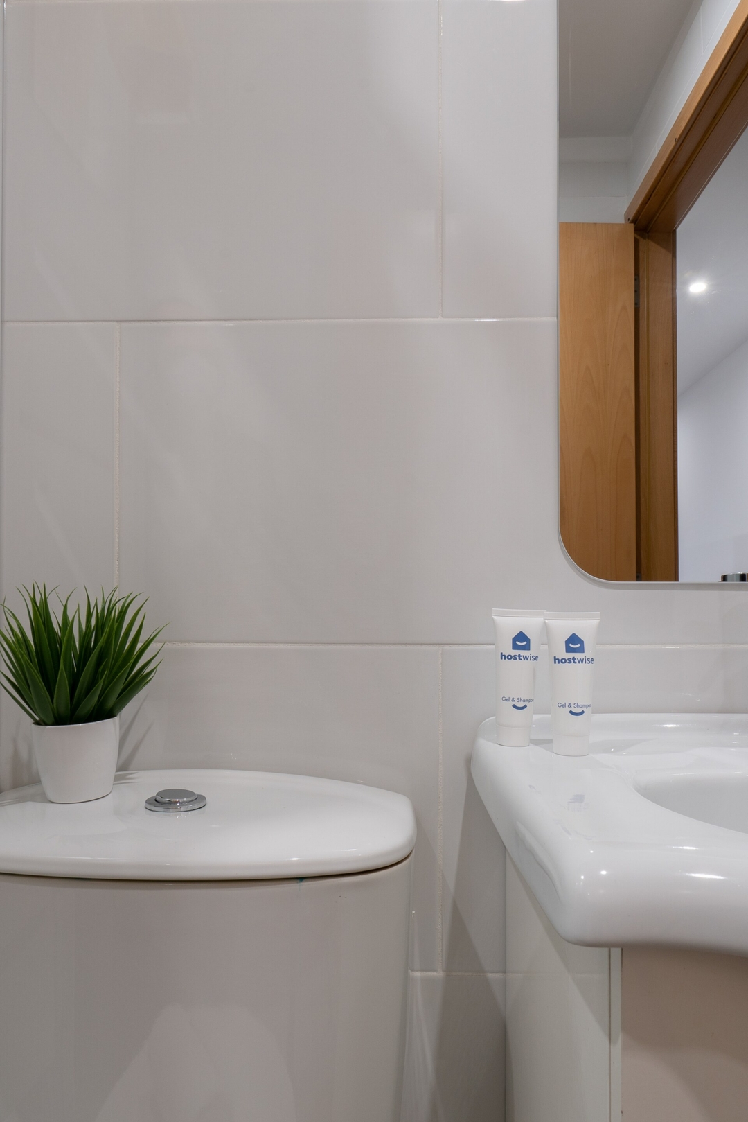 Host Wise - Peaceful & Bright Flat | Rocky Terrace 36 Host Wise Booking