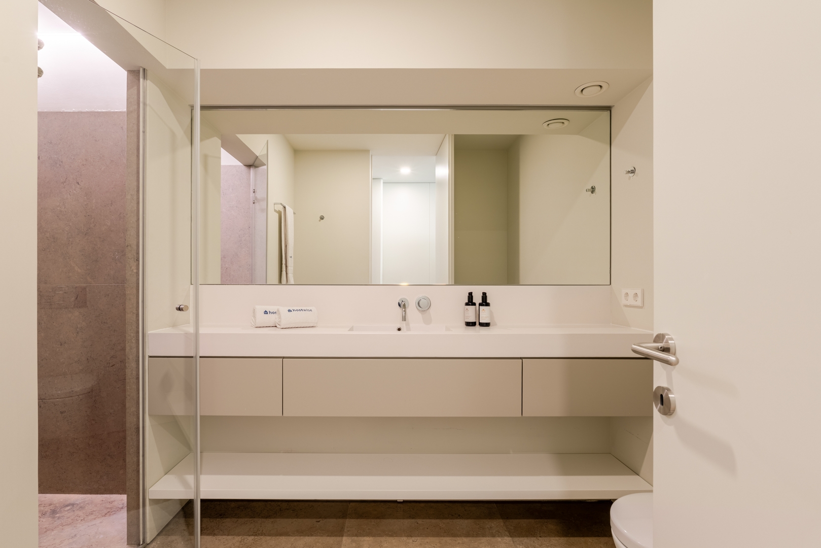 Grand Villa w/ Pool, Garden & Garage by HostWise 68 Host Wise Booking