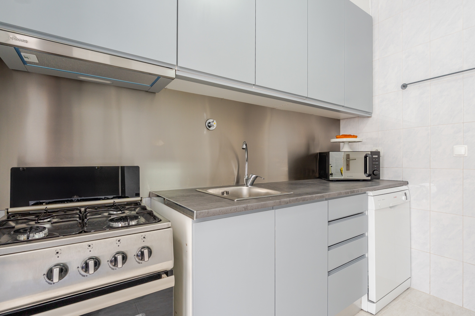 Colourful 2-Home w/ Terrace in Boavista by HostWise 17 Host Wise Booking