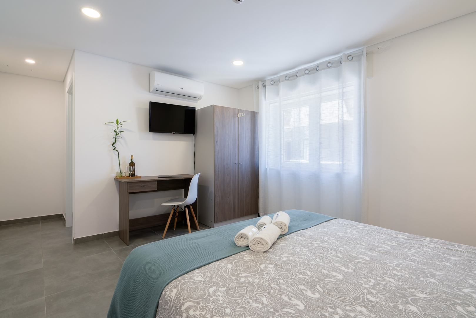 Host Wise Arvore - Double Room | Beachfront & Pool 0 Host Wise Booking