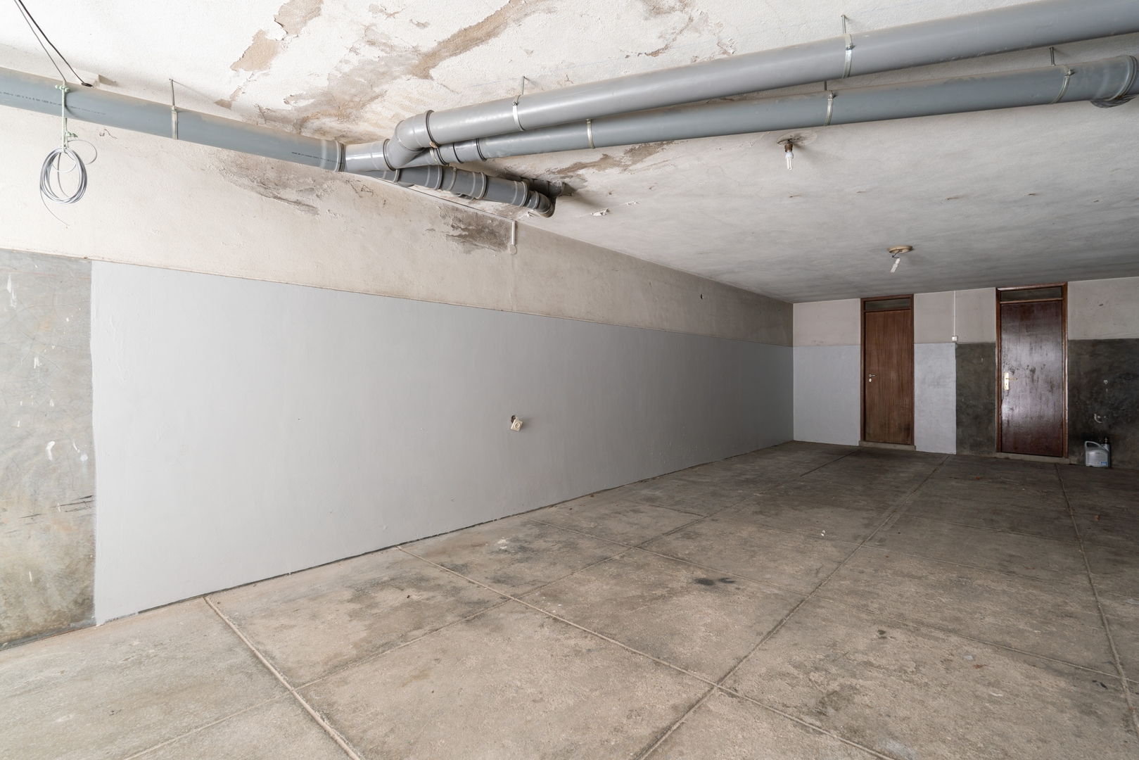 HostWise - Bright & Spacious Flat w/ Garage 48 Host Wise Booking