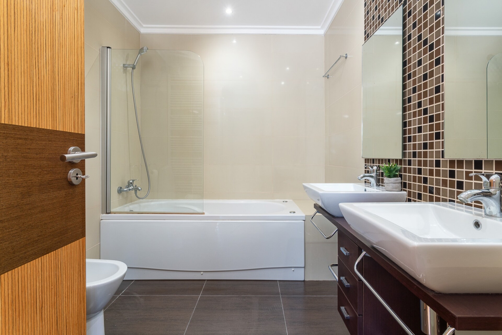 Host Wise - Deluxe House | Pool & Jacuzzi 35 Host Wise Booking