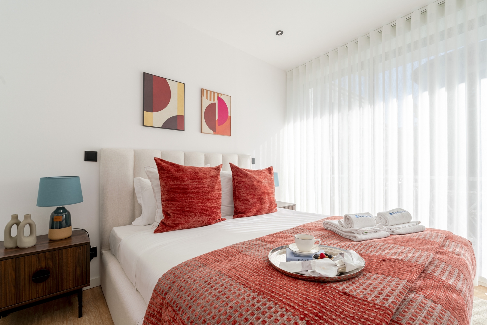 Urban Terrace & Stylish Living Spaces by HostWise 12 Host Wise Booking