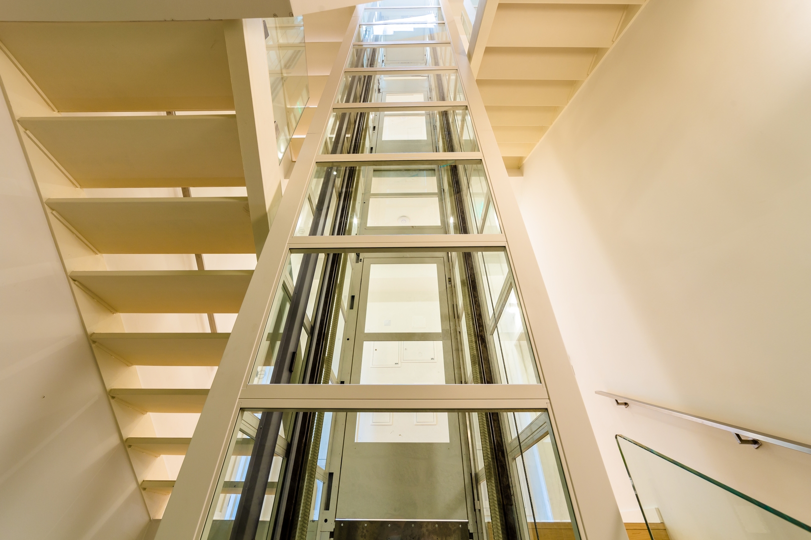 Central Apartments Stay Near Clérigos by HostWise 27 Host Wise Booking