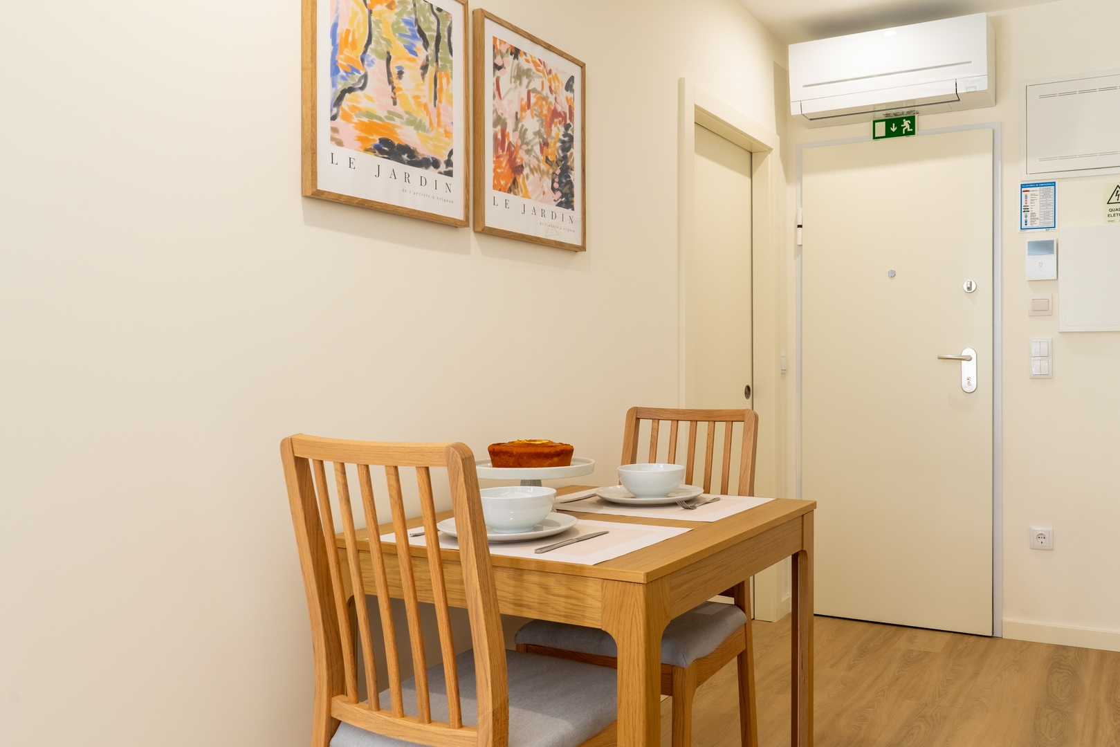 Stylish 2 Duplex & Patio Studio in Porto by HostWise 10 Host Wise Booking