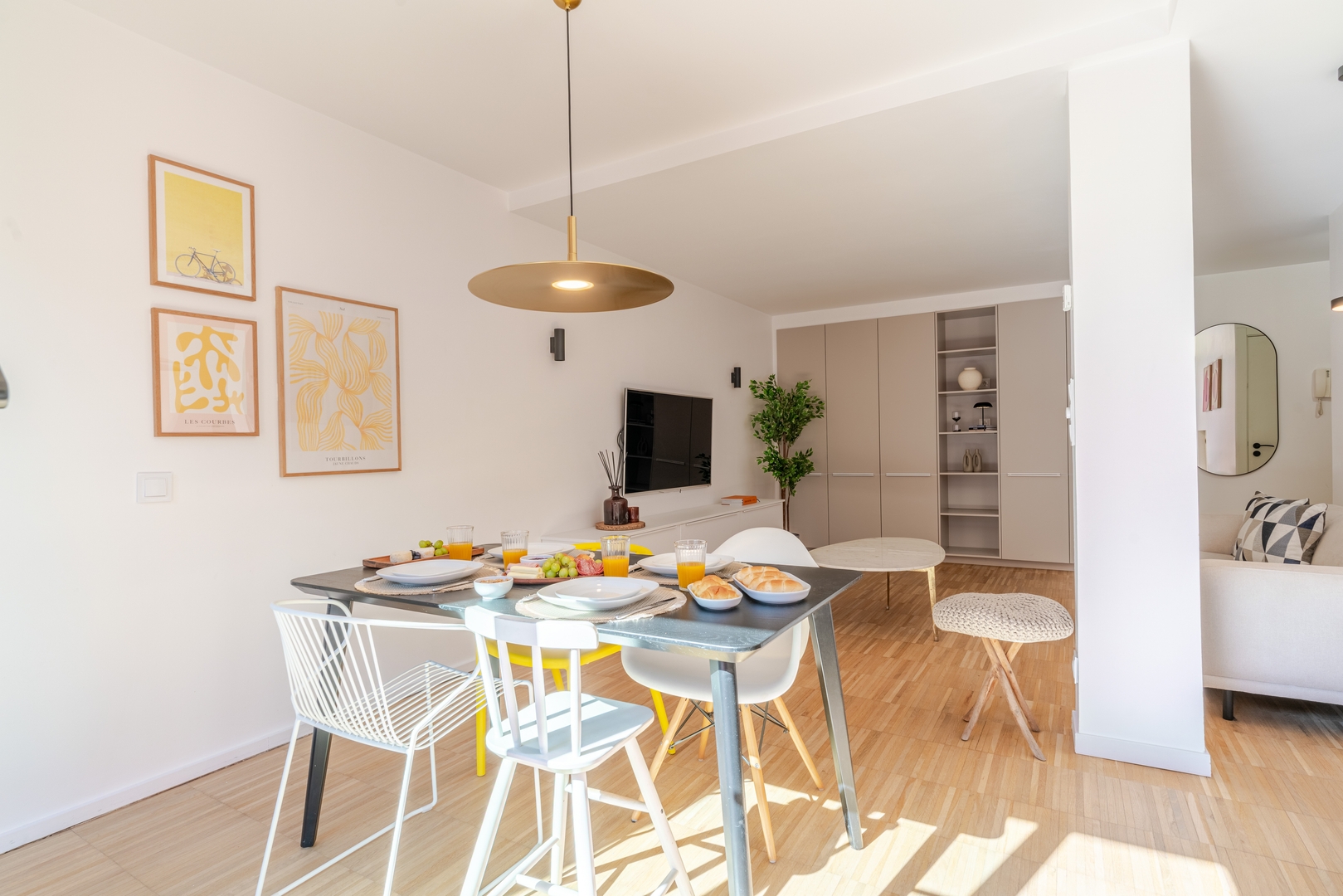 Stylish Open-Plan Flat with Swimming Pool by HostWise 8 Host Wise Booking