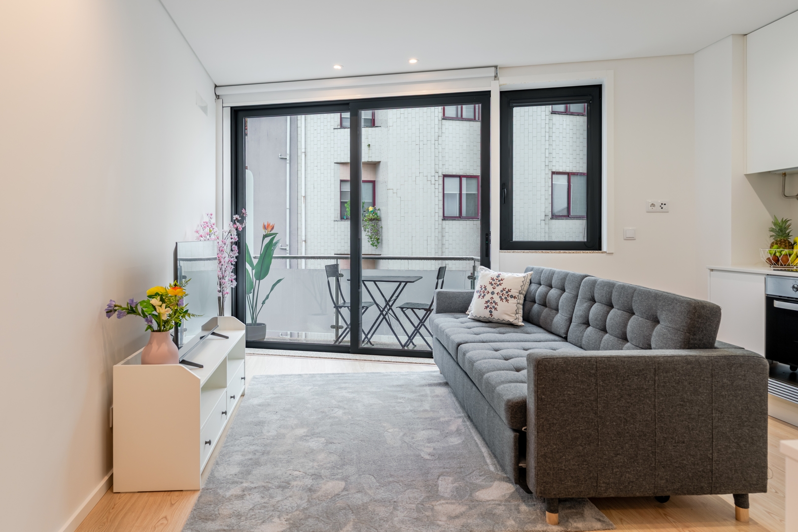 Balcony Studios & Parking in Leça by HostWise Host Wise Booking