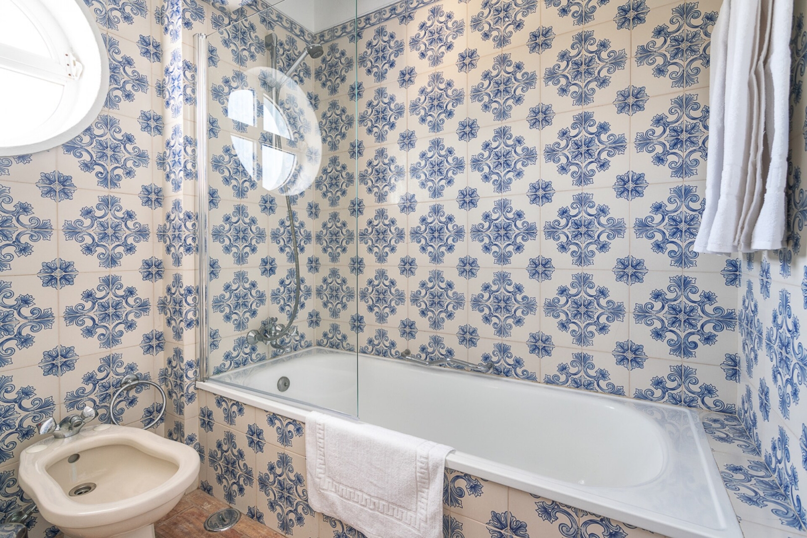 HostWise - Quiet Spacious Villa | Swimming Pool 33 Host Wise Booking