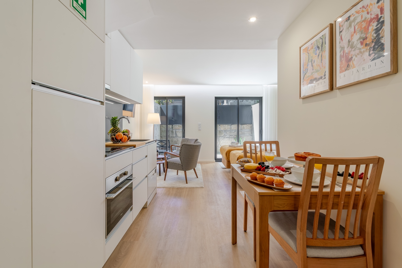 Stylish 2 Duplex & Patio Studio in Porto by HostWise 11 Host Wise Booking