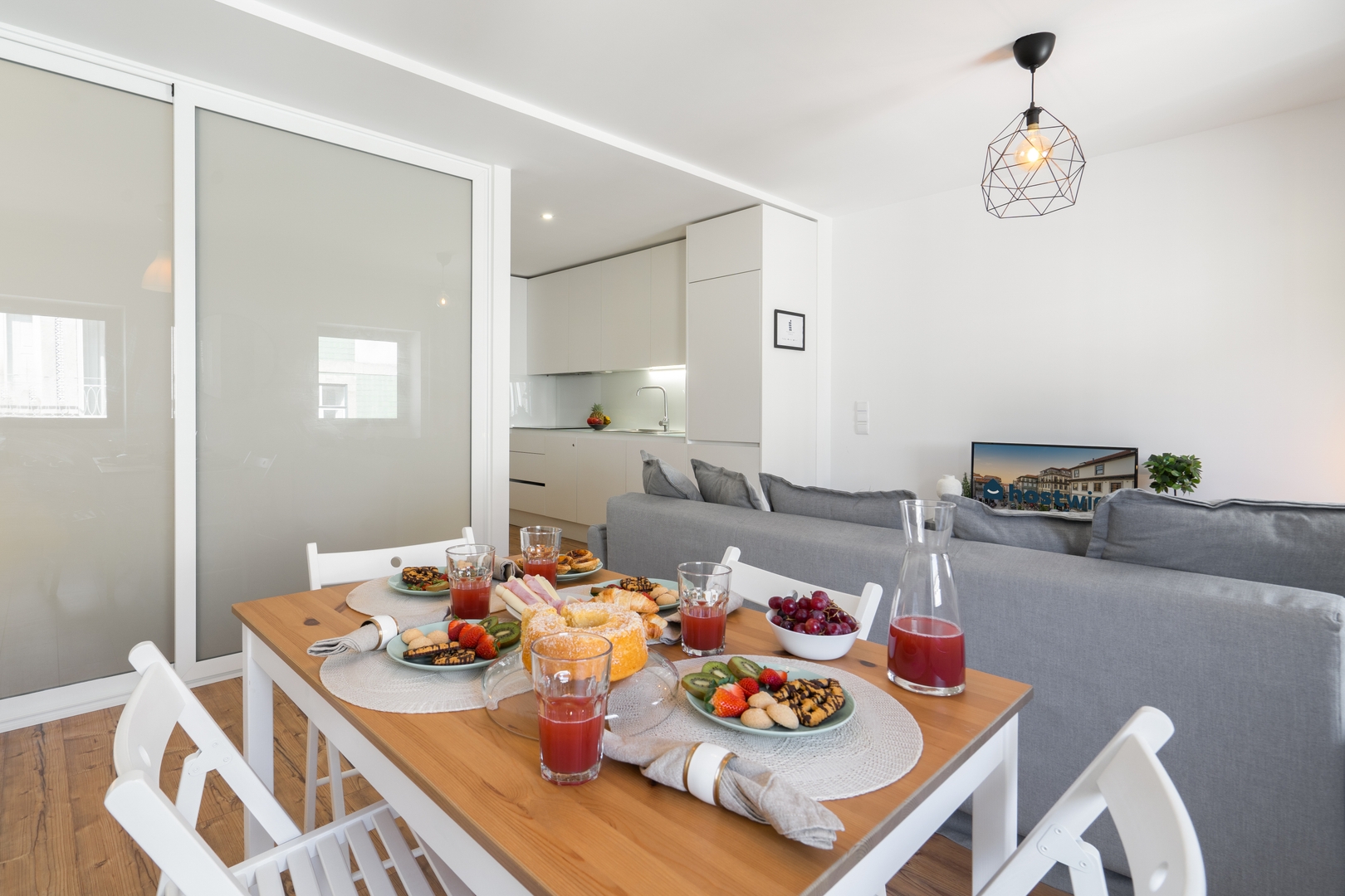 Host Wise - Precious Comfortble Flat | Central 15 Host Wise Booking