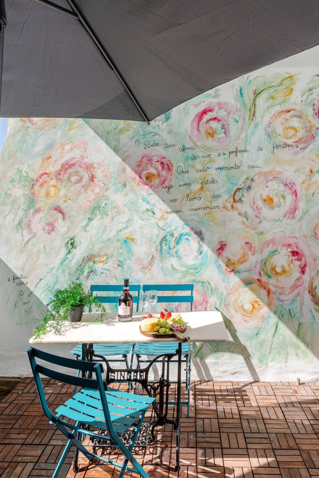 HostWise - Stylish Studio w/ Charming Terrace 31 Host Wise Booking