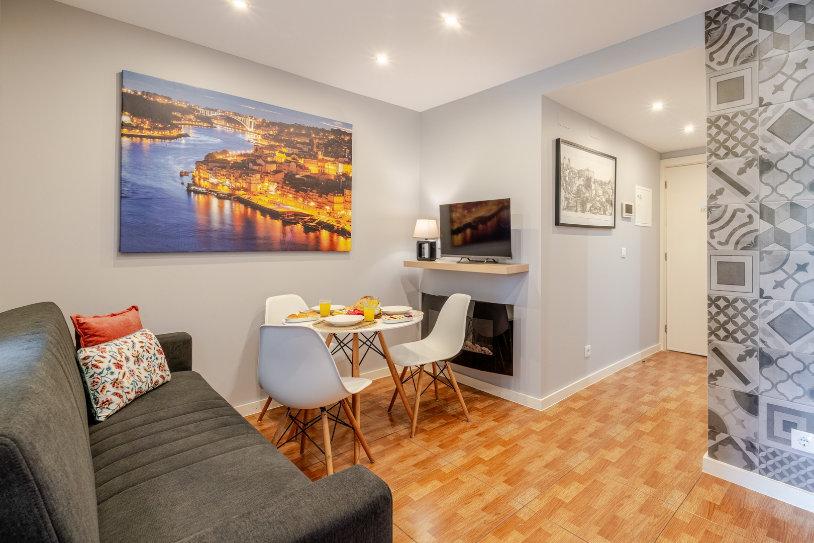 City Views & Balcony in Historic Porto by HostWise 1 Host Wise Booking