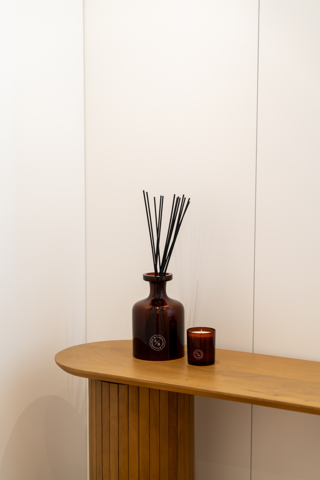 Urban Terrace & Stylish Living Spaces by HostWise 47 Host Wise Booking