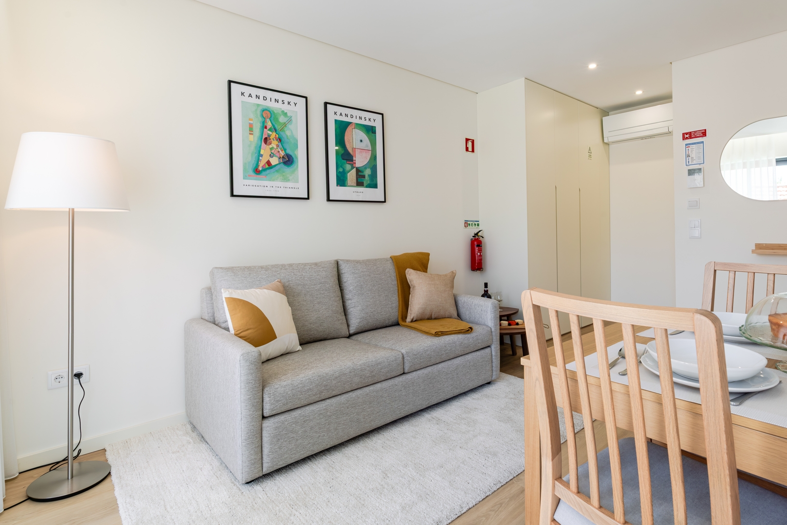 Stylish Balcony Apt & 2 Cozy Studios by HostWise 10 Host Wise Booking