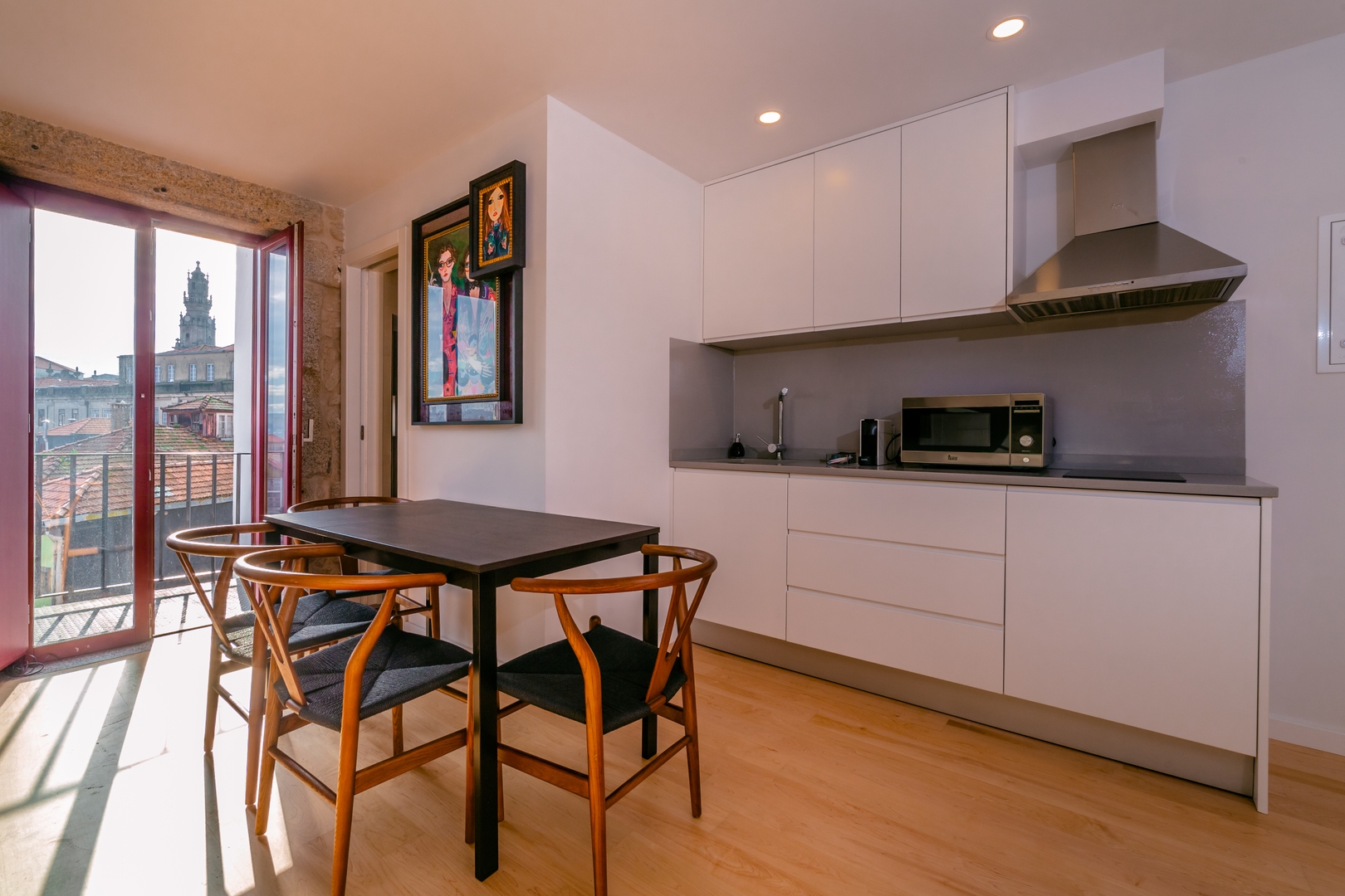 Central Apartments Stay Near Clérigos by HostWise 9 Host Wise Booking