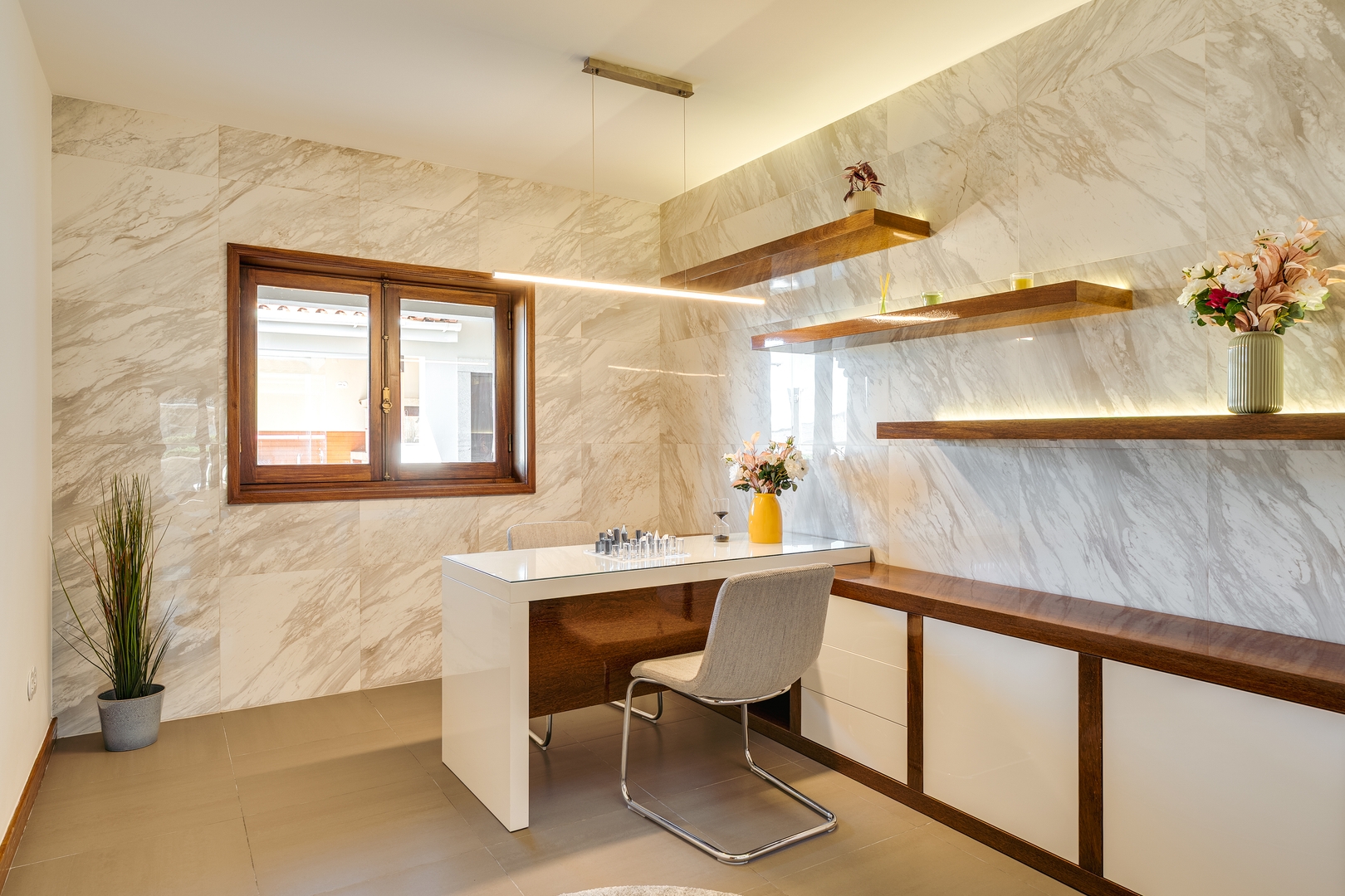 Beach Villa with Jacuzzi & Garage by HostWise 36 Host Wise Booking