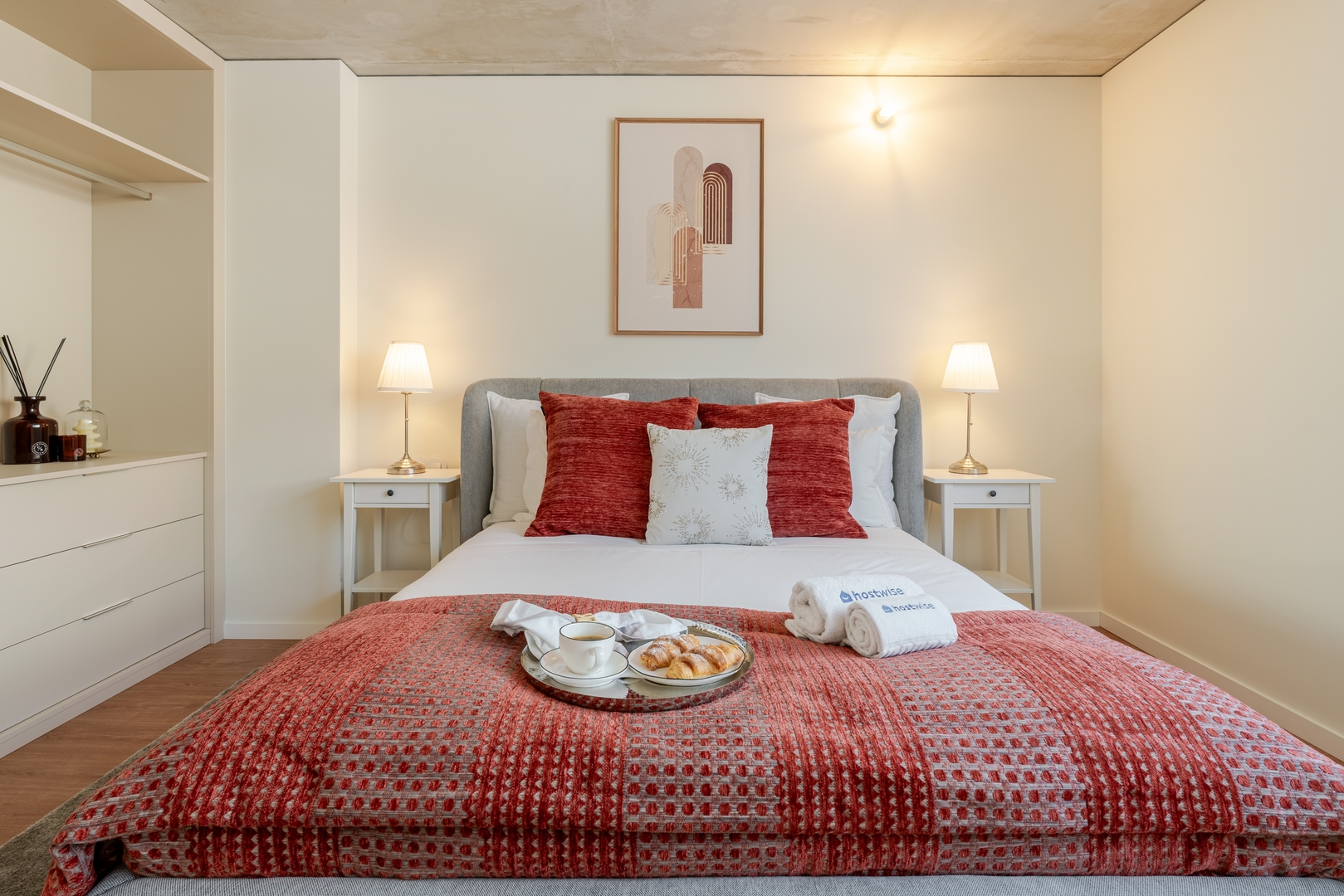 Premium Apartment with Garage by HostWise 6 Host Wise Booking