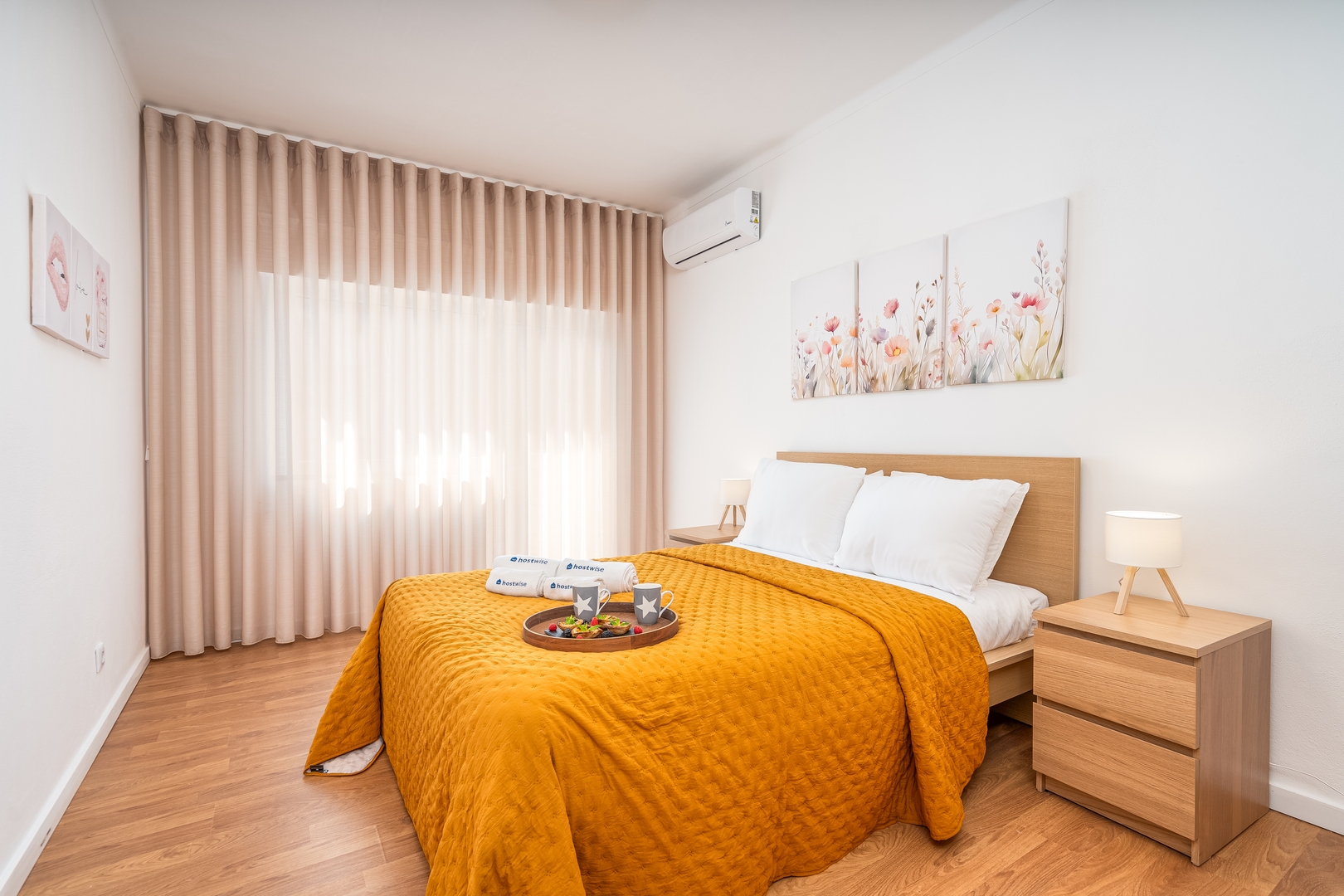 Bright & Spacious Flat w/ Balcony by Host Wise Host Wise Booking