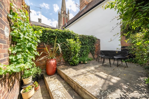Charming Town Centre Retreat in Bury St Edmunds 17 David Burr