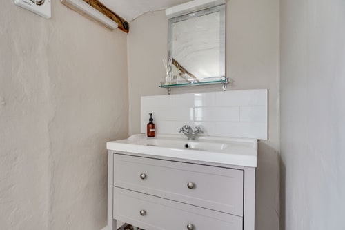 Winter Cottage, Clare 14 David Burr