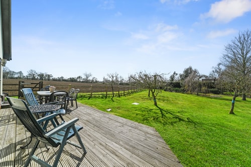 Pet-Friendly One-Bedroom Little Yeldham 16 David Burr