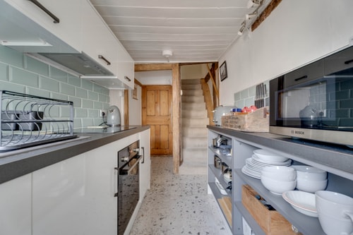Winter Cottage, Clare 7 David Burr