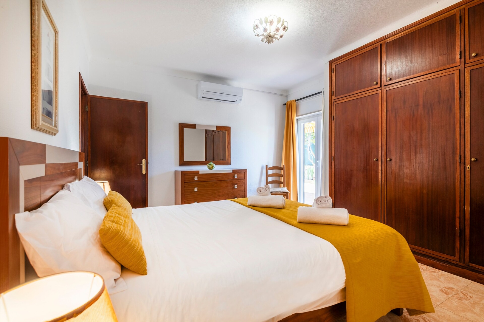 Solar do Castelo Villa with Pool 16 Excellent Management, Unique Properties | Property Management<