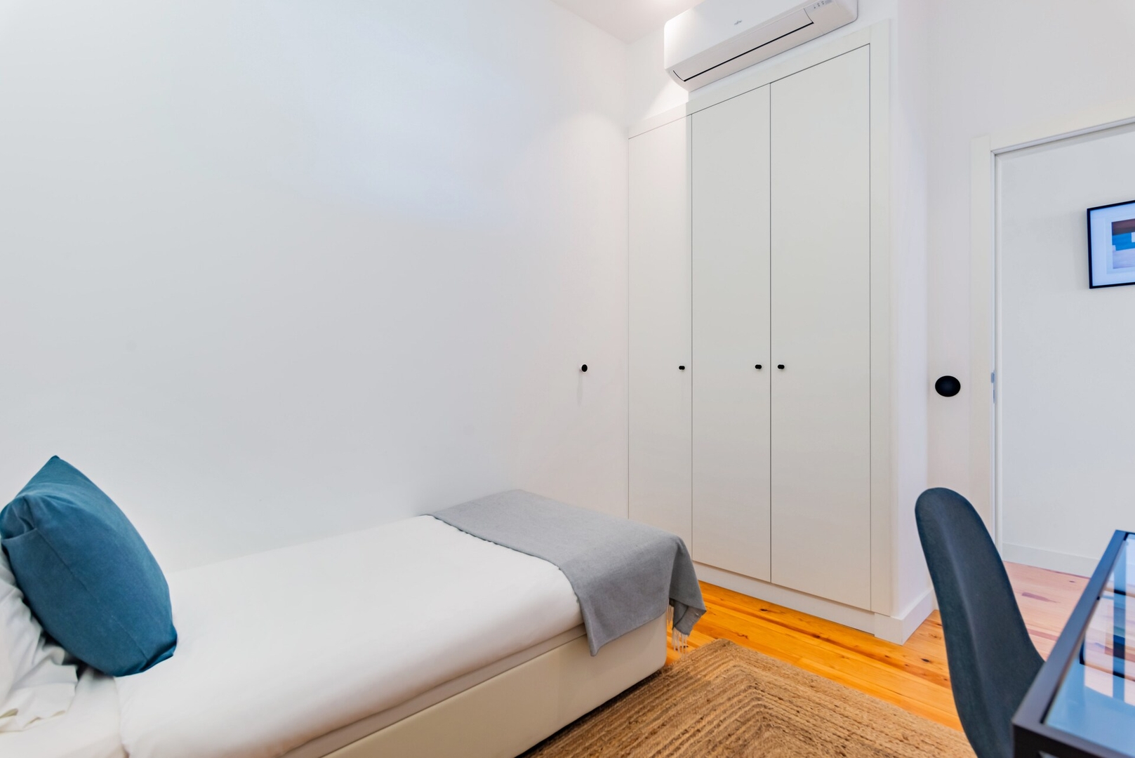 Urban Haven: 2BR Modern Retreat 20 Excellent Management, Unique Properties | Property Management<