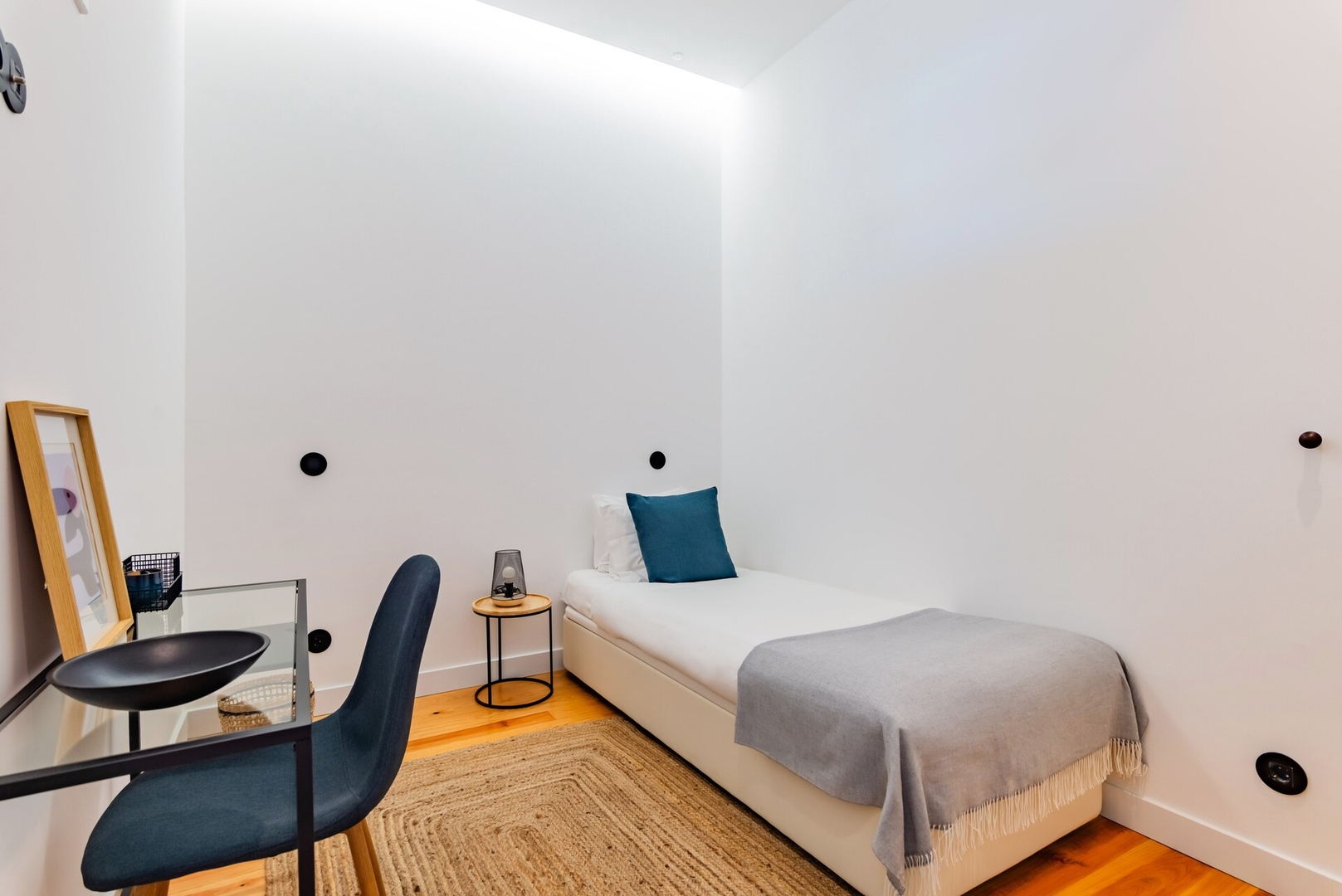 Urban Haven: 2BR Modern Retreat 18 Excellent Management, Unique Properties | Property Management<