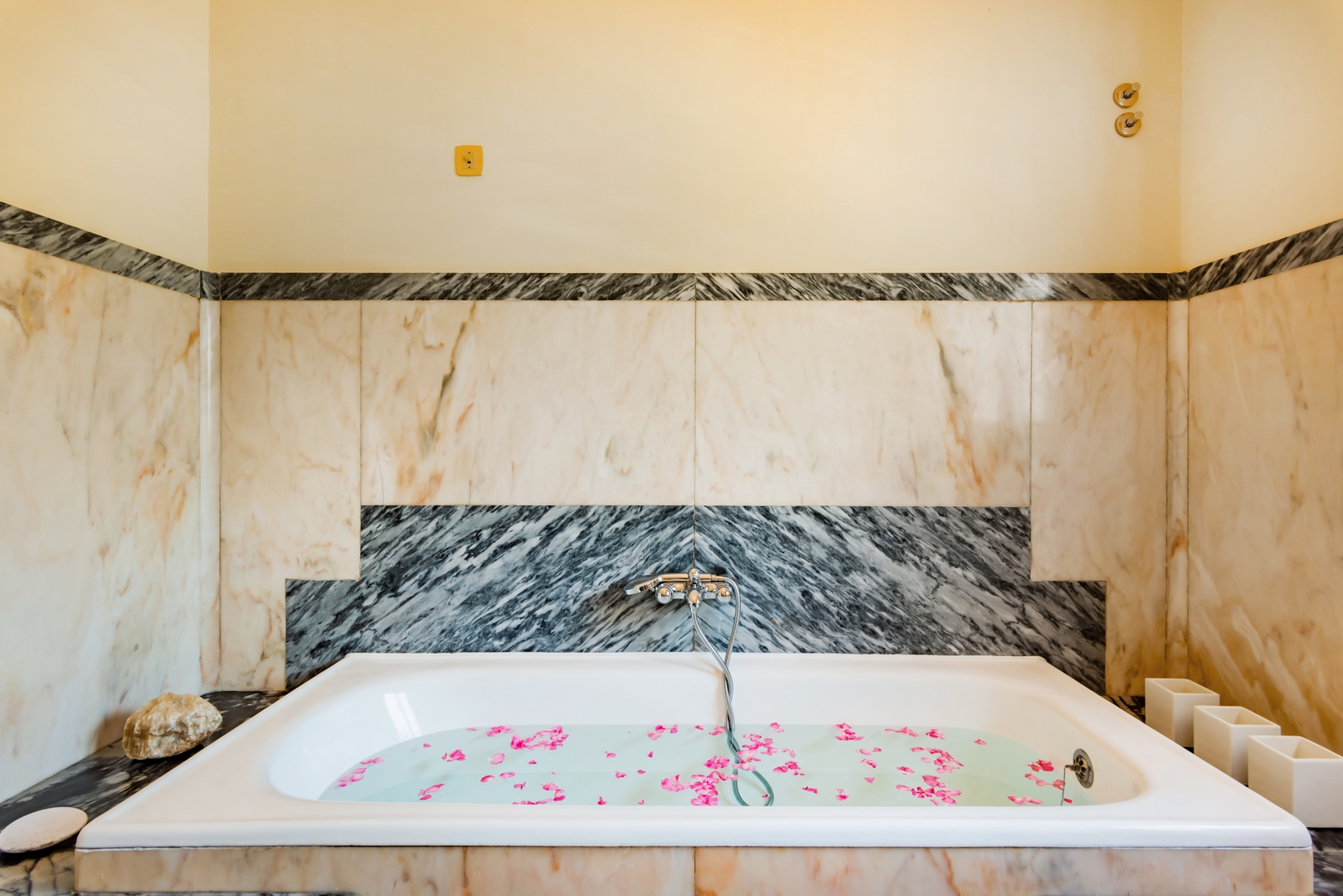 Estoril Royal Atlantic Villa with Ocean View 46 Excellent Management, Unique Properties | Property Management<