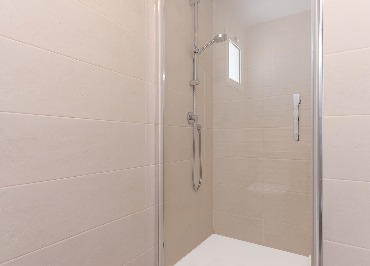 Top Apartment: Sea views, terrace and pool 11 Sereno