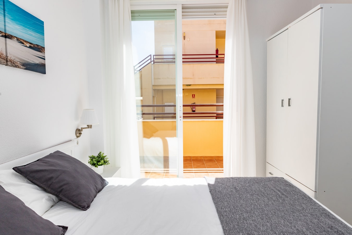 Apartamento Sereno 3 | Piscina, Garaje, Terraza y Playa 18 Sereno