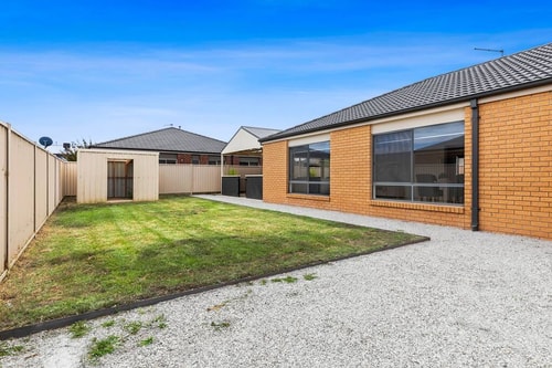 Chifley Place - Large Open Plan Living 9 Stay Ballarat - Book your dream vacation home today!