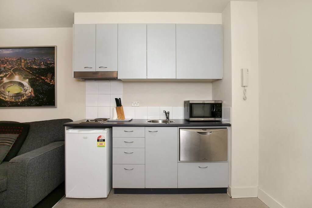 Deluxe Carlton Apartment - Apartment 522 Plum Serviced Apartments Melbourne