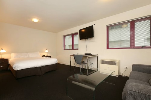 Deluxe Carlton Apartment - Apartment 522 3 Plum Serviced Apartments Melbourne