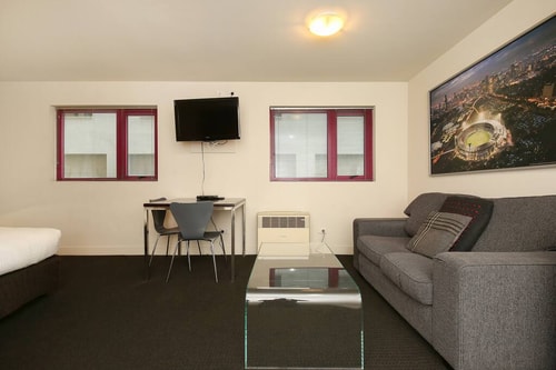 Deluxe Carlton Apartment - Apartment 522 4 Plum Serviced Apartments Melbourne