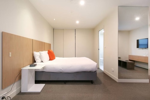Deluxe Carlton Apartment - Apartment 217 3 Plum Serviced Apartments Melbourne