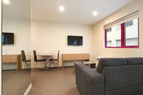 Deluxe Carlton Apartment - Apartment 217 4 Plum Serviced Apartments Melbourne